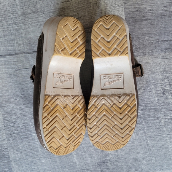 Dansko Clogs - Picture 4 of 6